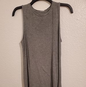 Gray tank top
